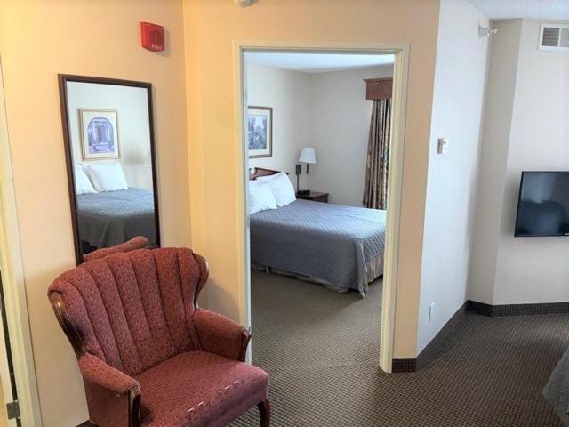 River Hills Hotel- Mankato Extérieur photo