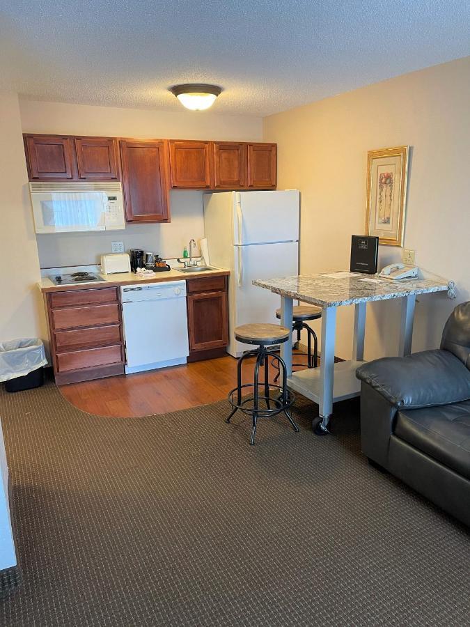 River Hills Hotel- Mankato Extérieur photo
