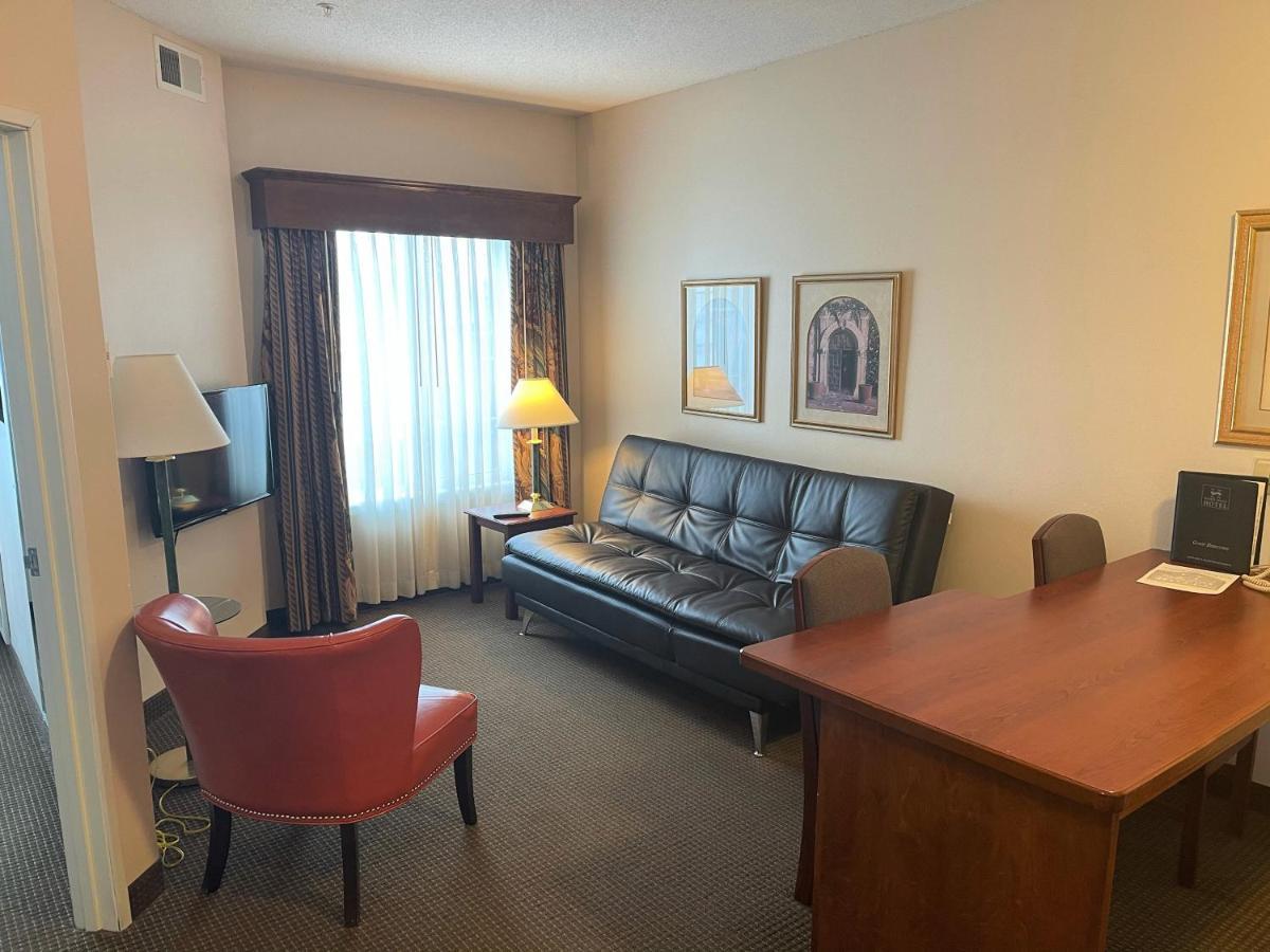 River Hills Hotel- Mankato Extérieur photo